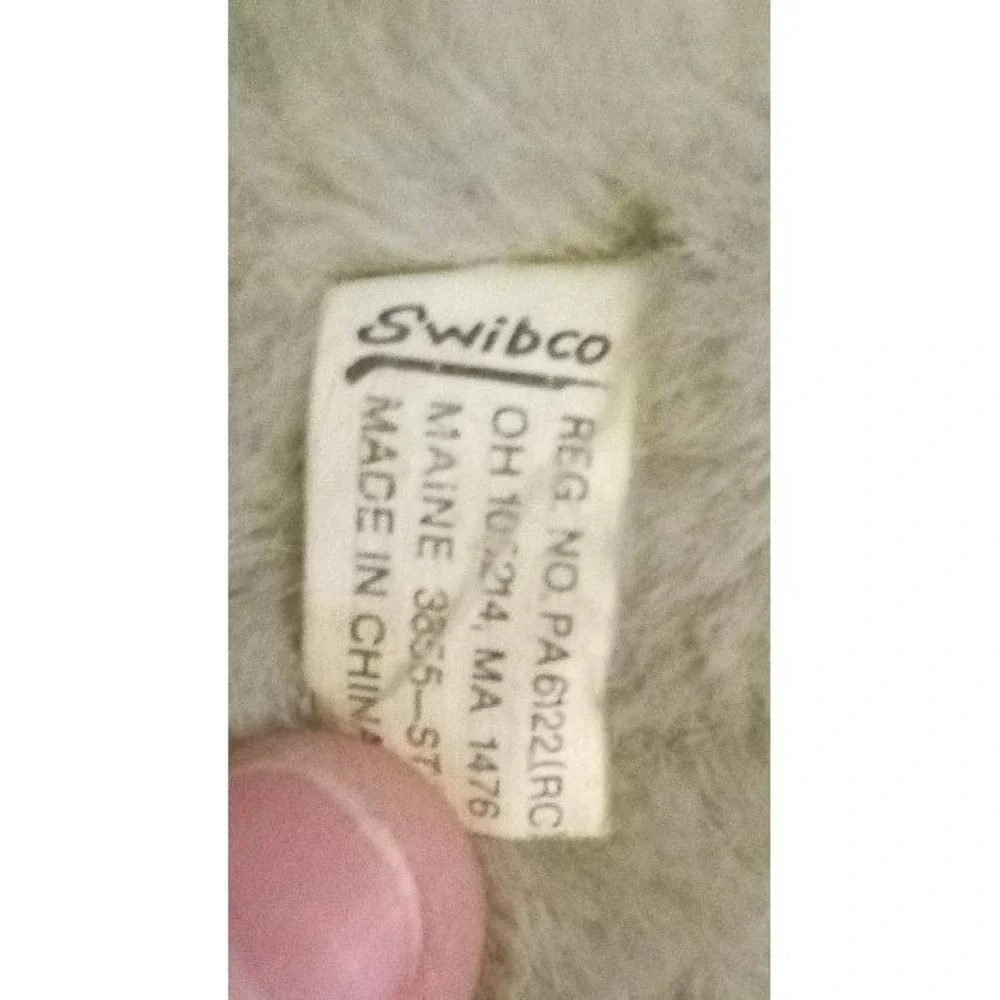 This is a Puffkins CUTE LITTLE GRAY Mouse Plush Stuffed Animal Made by Swibco